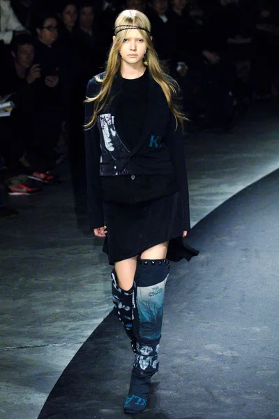 Look 30